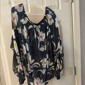 Unique Spectrum Blue and Yellow Relaxed Ruffled Blouse